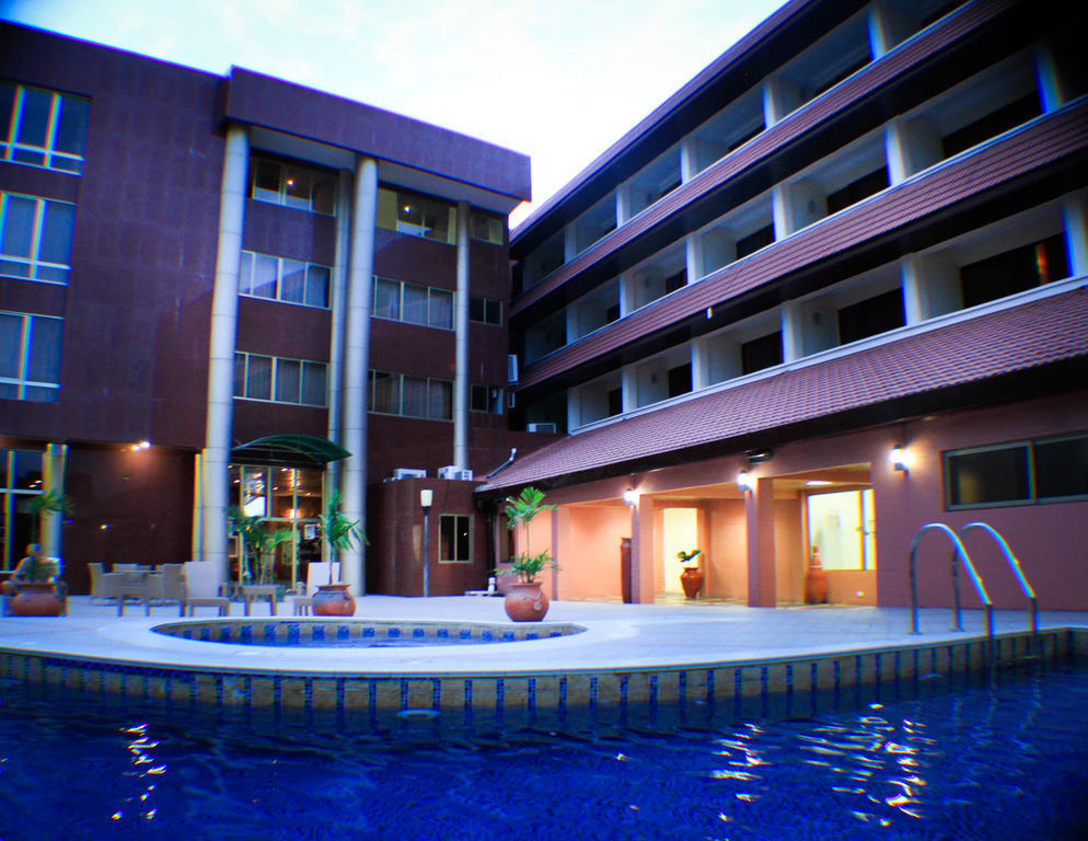 Royal Nick Hotel Lashibi Dış mekan fotoğraf