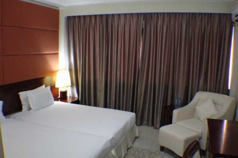 Royal Nick Hotel Lashibi Dış mekan fotoğraf