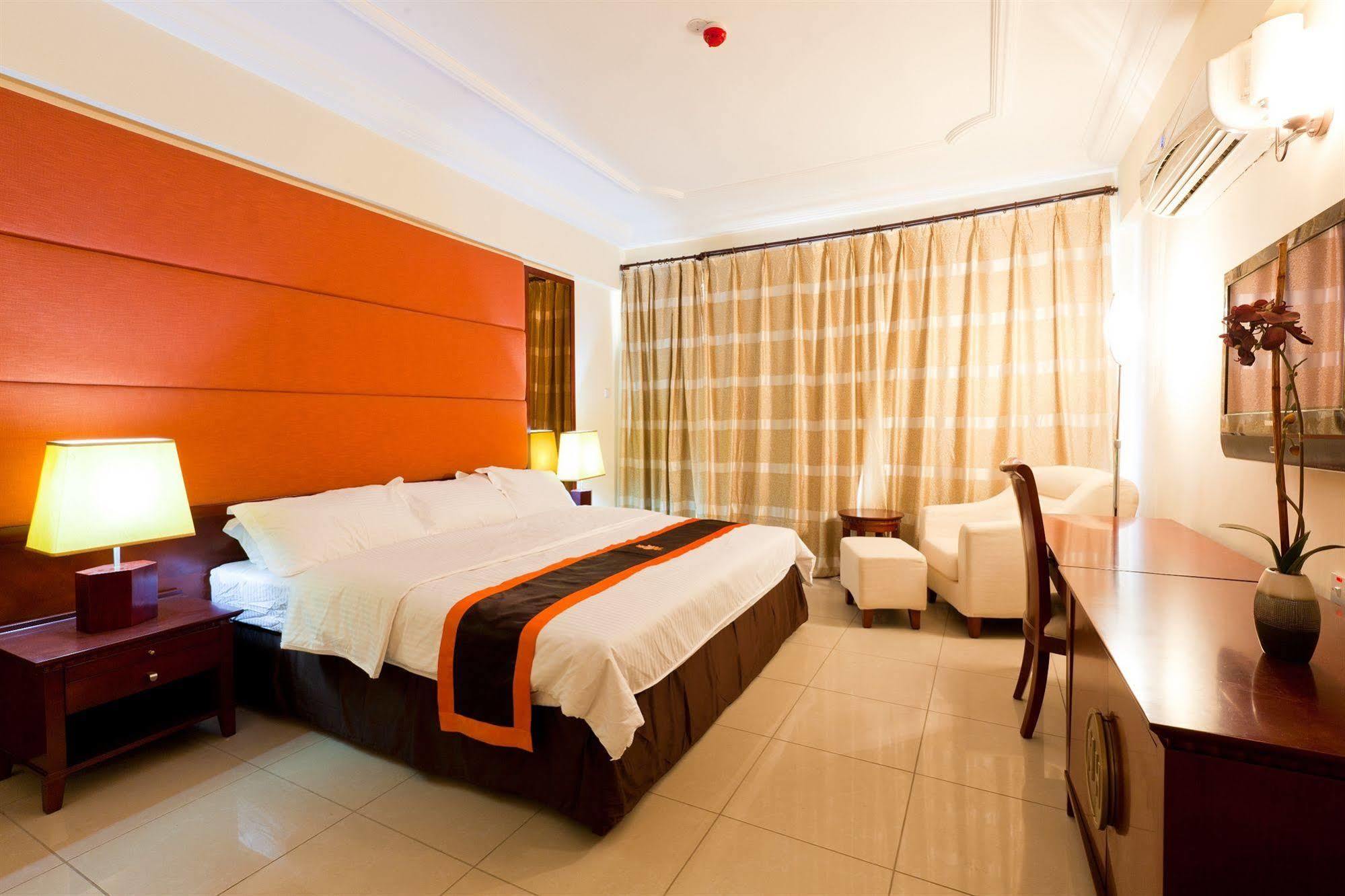 Royal Nick Hotel Lashibi Dış mekan fotoğraf