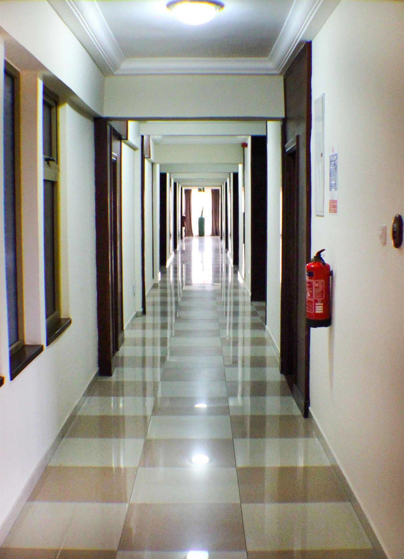 Royal Nick Hotel Lashibi Dış mekan fotoğraf
