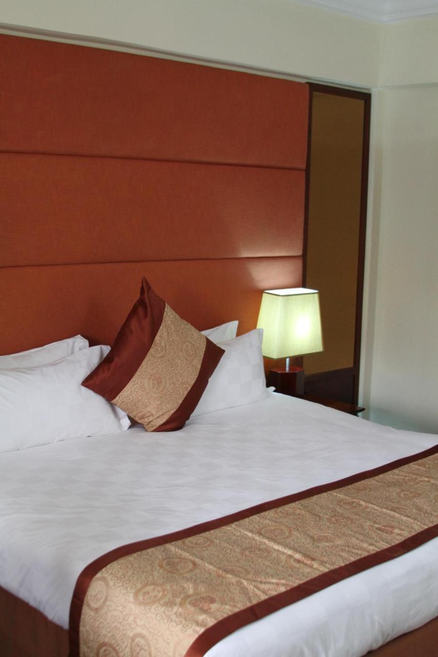 Royal Nick Hotel Lashibi Dış mekan fotoğraf